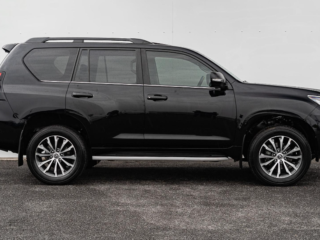Toyota-Landcruiser1