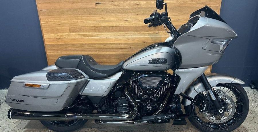 2023 Harley-Davidson CVO Road Glide 121 (FLTRXSE)